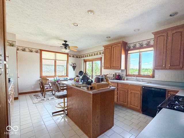 2928 Alexandria Pike, Anderson, IN 46012
