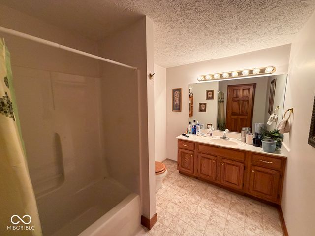 2928 Alexandria Pike, Anderson, IN 46012