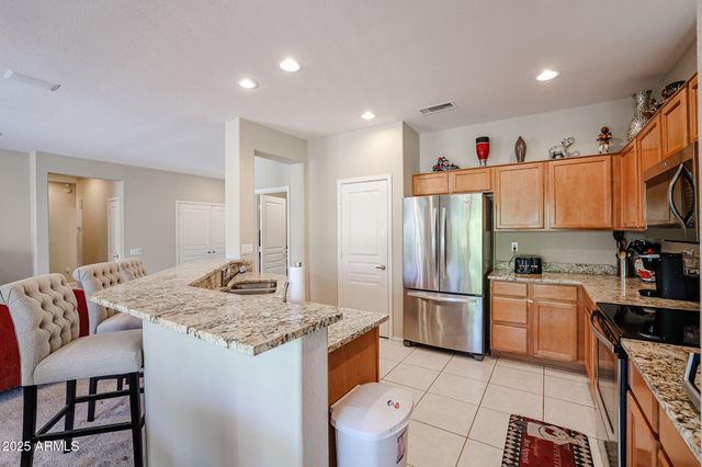 16222 W TALARA Way, Surprise, AZ 85374