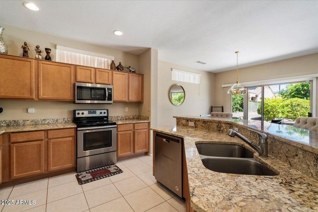 16222 W TALARA Way, Surprise, AZ 85374