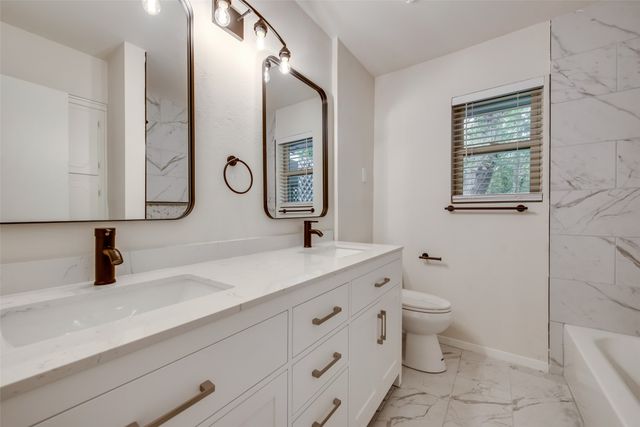 611 Ray Andra Drive, Desoto, TX 75115