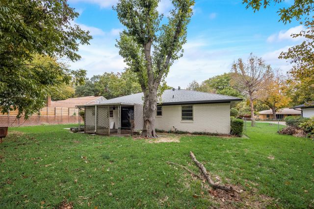 611 Ray Andra Drive, Desoto, TX 75115