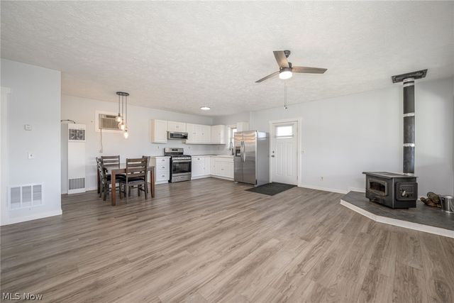 6443 Camp Boulevard, Hanoverton, OH 44423