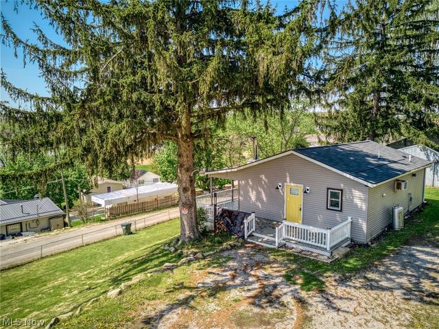 6443 Camp Boulevard, Hanoverton, OH 44423