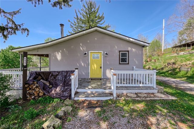 6443 Camp Boulevard, Hanoverton, OH 44423