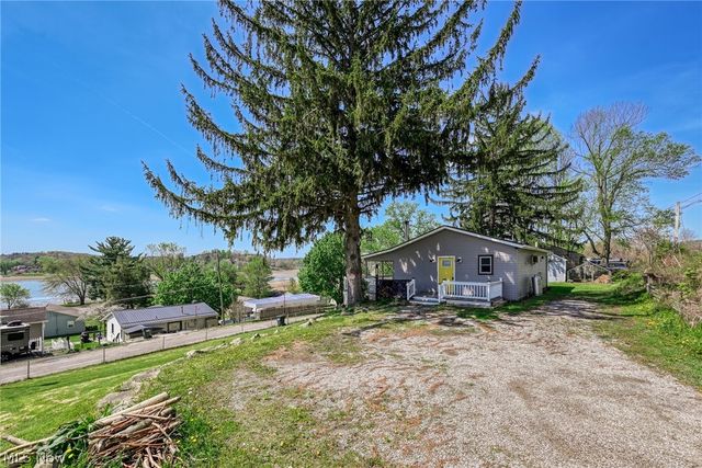 6443 Camp Boulevard, Hanoverton, OH 44423