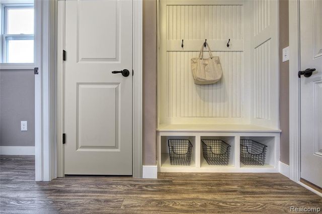 2110 Stillwater Drive, Davison, MI 48423