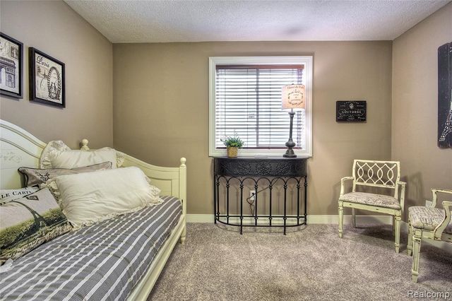 2110 Stillwater Drive, Davison, MI 48423