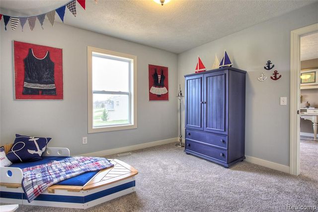 2110 Stillwater Drive, Davison, MI 48423