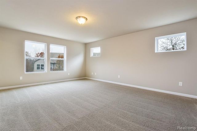 2110 Stillwater Drive, Davison, MI 48423