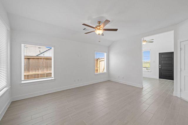 5246 Big Dipper Drive, Iowa Colony, TX 77583