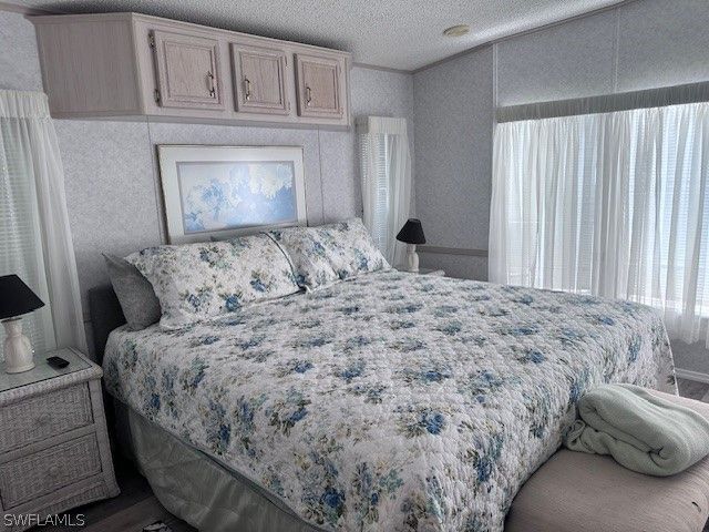 1025 Silver Lakes BLVD, Naples, FL 34114