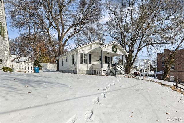 612 E Ninth, Alton, IL 62002