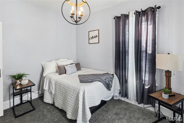 612 E Ninth, Alton, IL 62002