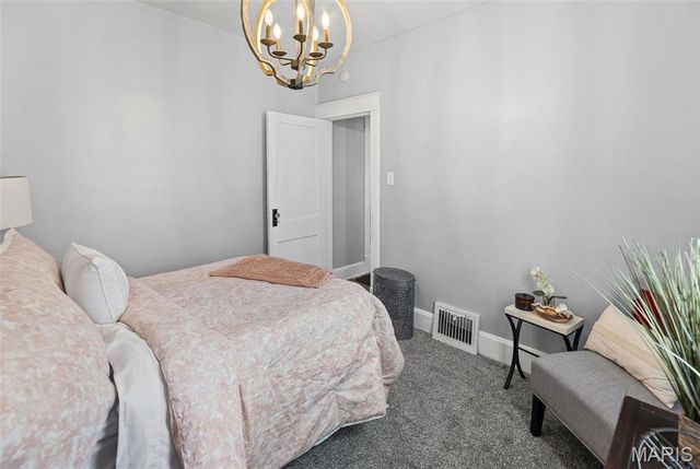 612 E Ninth, Alton, IL 62002