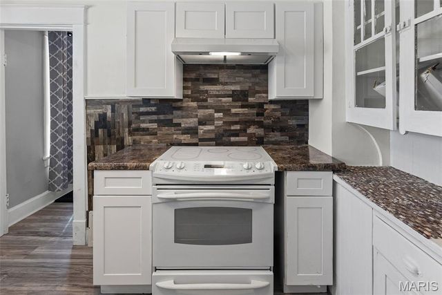 612 E Ninth, Alton, IL 62002