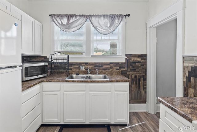 612 E Ninth, Alton, IL 62002