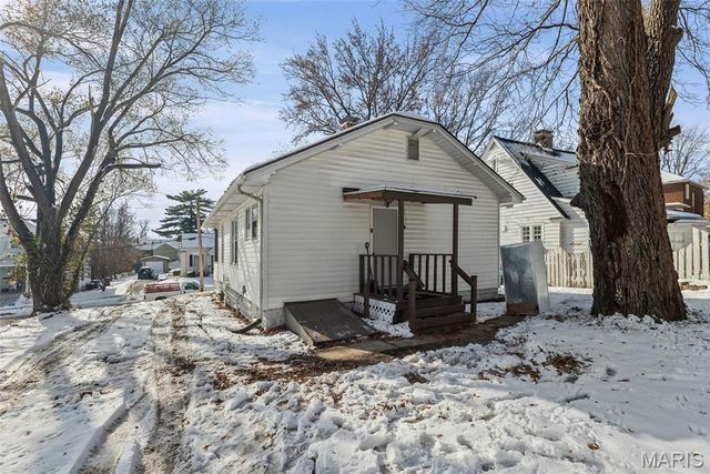 612 E Ninth, Alton, IL 62002