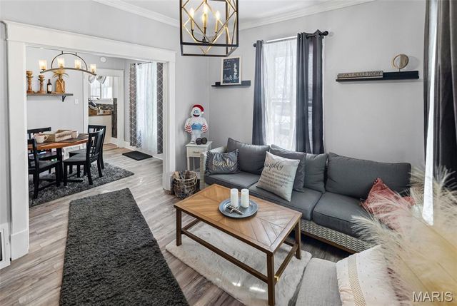 612 E Ninth, Alton, IL 62002