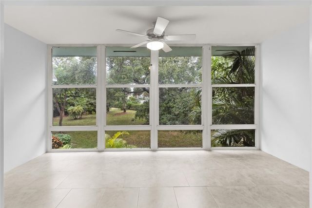 1901 Indian River Boulevard 201B, Vero Beach, FL 32960