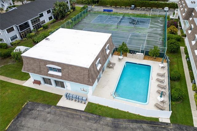 1901 Indian River Boulevard 201B, Vero Beach, FL 32960