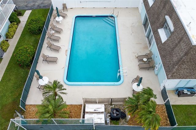 1901 Indian River Boulevard 201B, Vero Beach, FL 32960