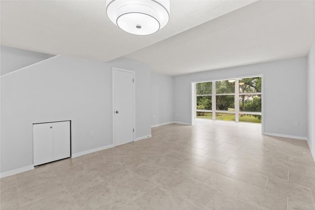 1901 Indian River Boulevard 201B, Vero Beach, FL 32960