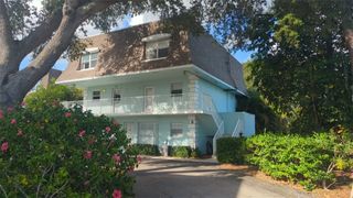 1901 Indian River Boulevard 201B, Vero Beach, FL 32960