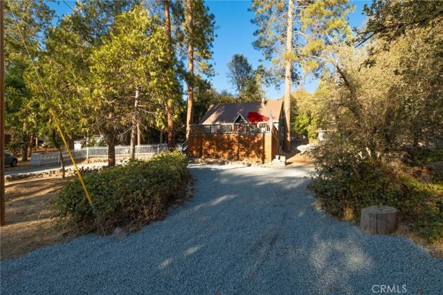 43207 West Sugar Pine Dr, Oakhurst, CA 93644