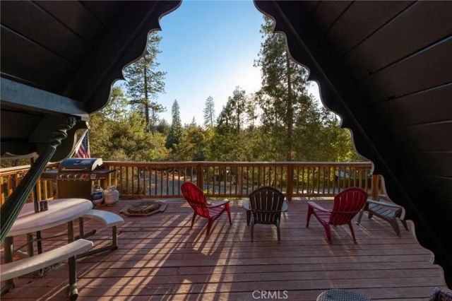 43207 West Sugar Pine Dr, Oakhurst, CA 93644