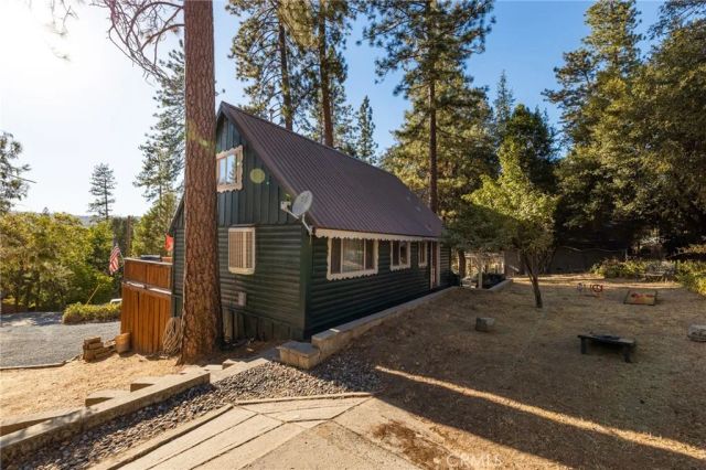 43207 West Sugar Pine Dr, Oakhurst, CA 93644