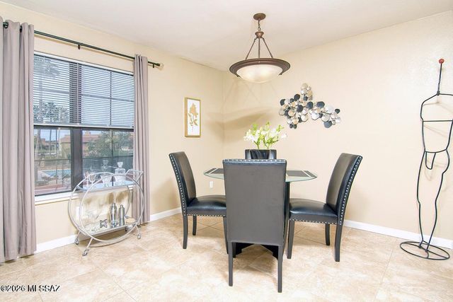 6651 N Campbell Ave Apt 210, Tucson, AZ 85718