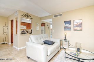 6651 N Campbell Ave Apt 210, Tucson, AZ 85718