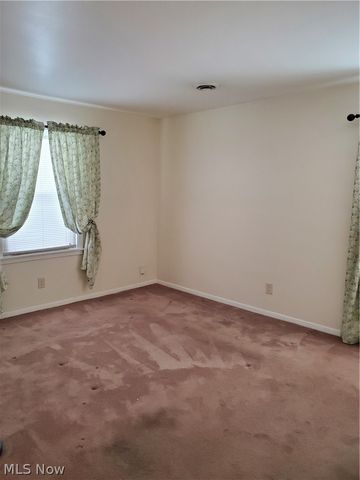 404 Crescent Drive, Berea, OH 44017