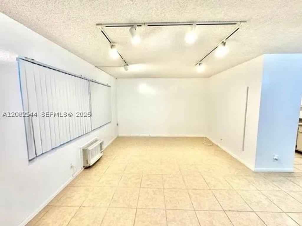 200 SW 132nd Way 209L, Pembroke Pines, FL 33027