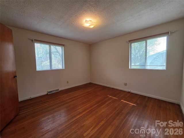 217 Park Road, Mount Holly, NC 28120