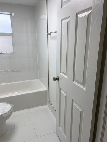 2833 SW 38th Ave 2833, Miami, FL 33134