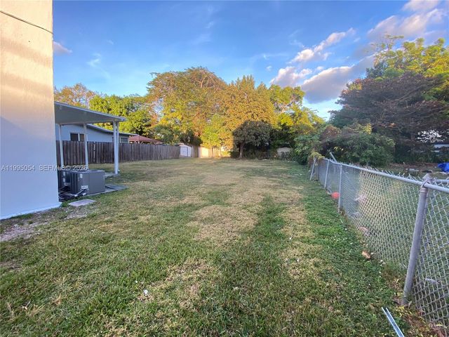 2833 SW 38th Ave 2833, Miami, FL 33134