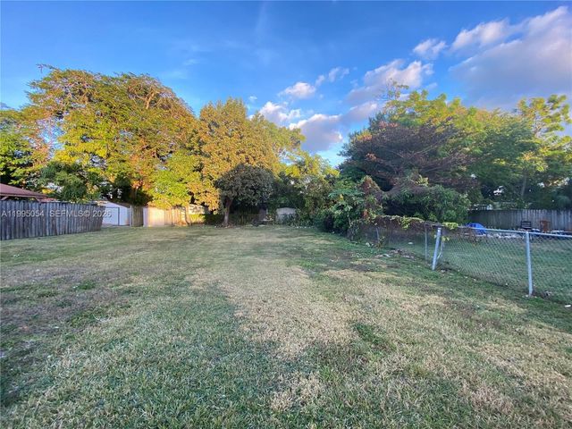 2833 SW 38th Ave 2833, Miami, FL 33134