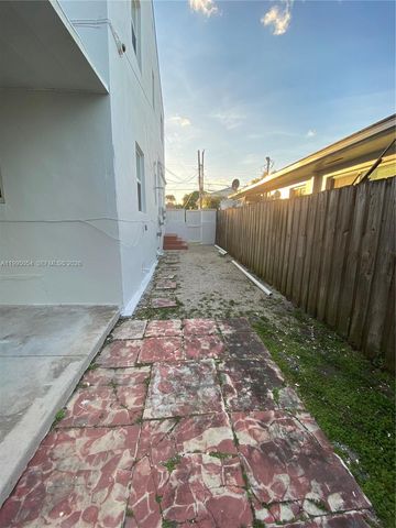 2833 SW 38th Ave 2833, Miami, FL 33134