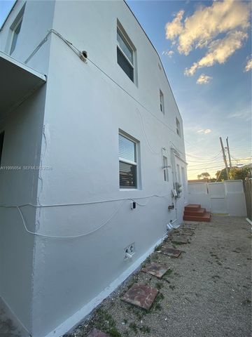 2833 SW 38th Ave 2833, Miami, FL 33134