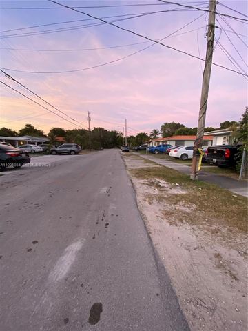 2833 SW 38th Ave 2833, Miami, FL 33134