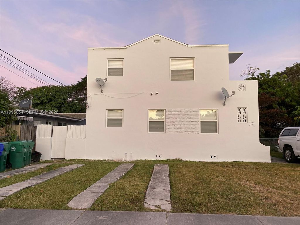 2833 SW 38th Ave 2833, Miami, FL 33134