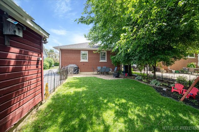 9 Ridge Road, Lemont, IL 60439