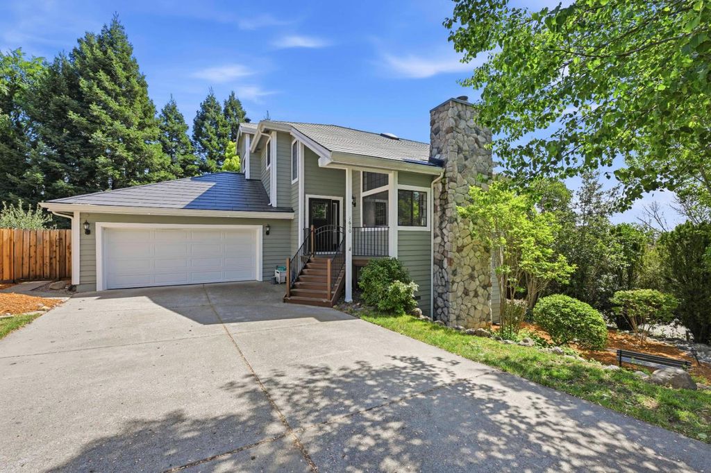 1610 Foxridge Cir, Auburn, CA 95603
