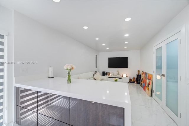 8668 NW 2nd Ter, Miami, FL 33126
