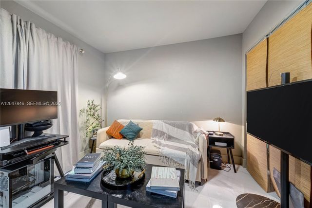 8668 NW 2nd Ter, Miami, FL 33126
