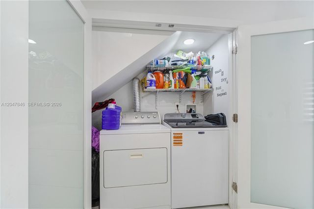 8668 NW 2nd Ter, Miami, FL 33126