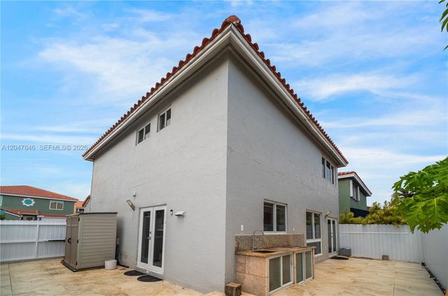 8668 NW 2nd Ter, Miami, FL 33126
