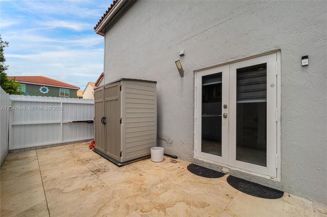 8668 NW 2nd Ter, Miami, FL 33126
